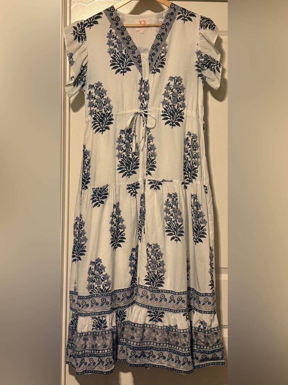 Victoria Dunn Folly Maxi Dress White and Navy Floral Tiered Tie Waist Size Large